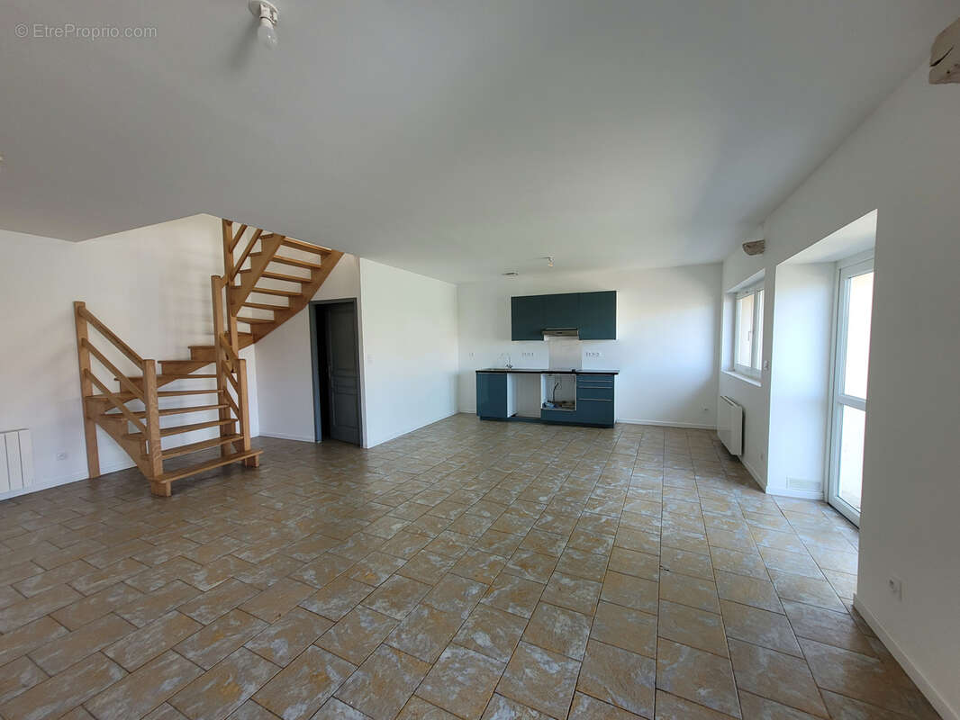 Maison à AUNAY-SOUS-AUNEAU