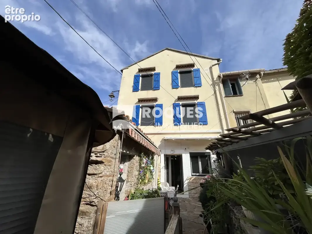 A Vendre, Maison avec cour et garage, ROSIS - photo 10