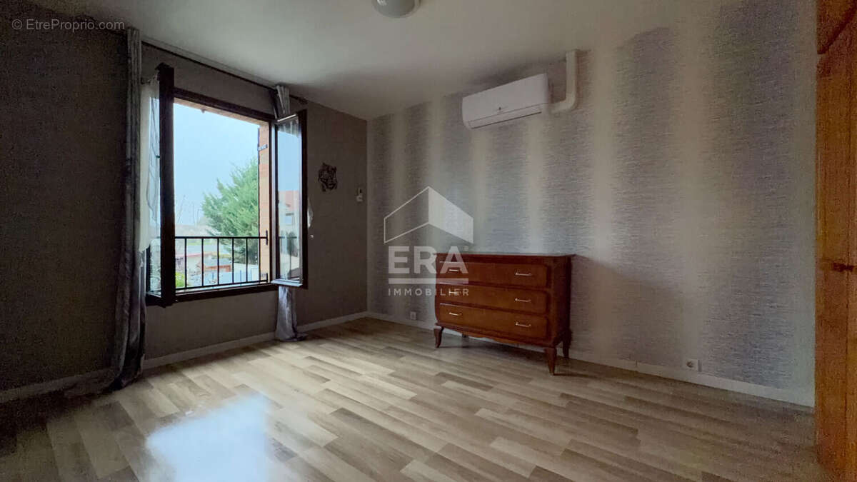 Maison à CORBEIL-ESSONNES