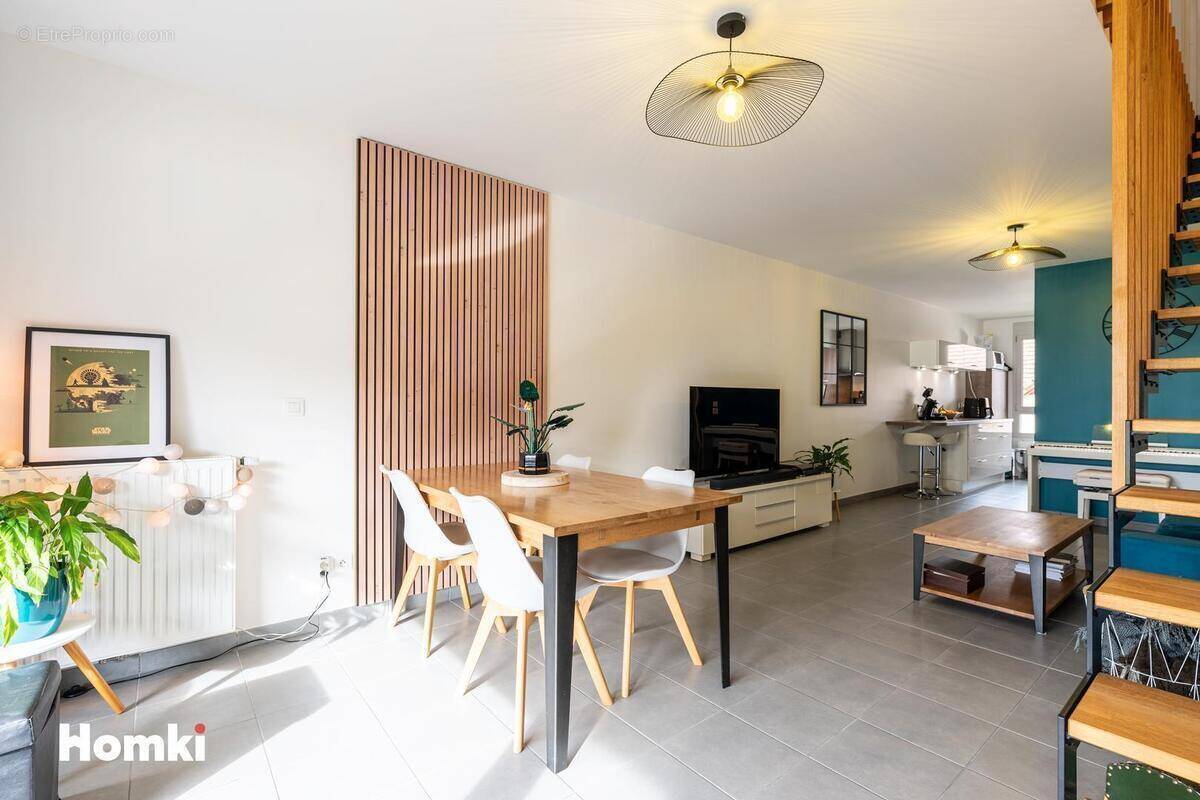 Appartement à CUVAT