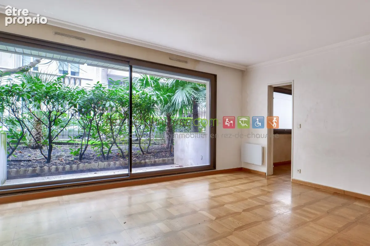 Bureaux en rez-de-jardin - photo 2