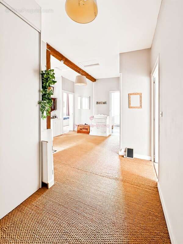 Maison 205 m² à Gond-Pontouvre  - photo 26