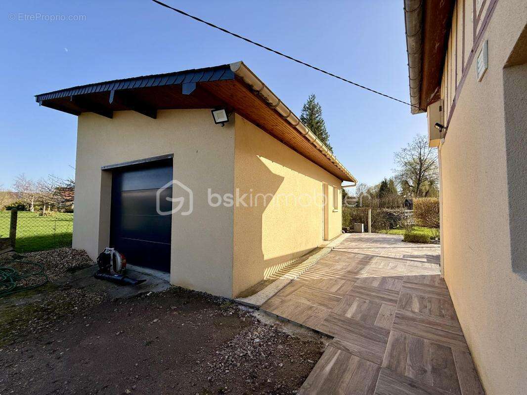 Maison à LA MAILLERAYE-SUR-SEINE