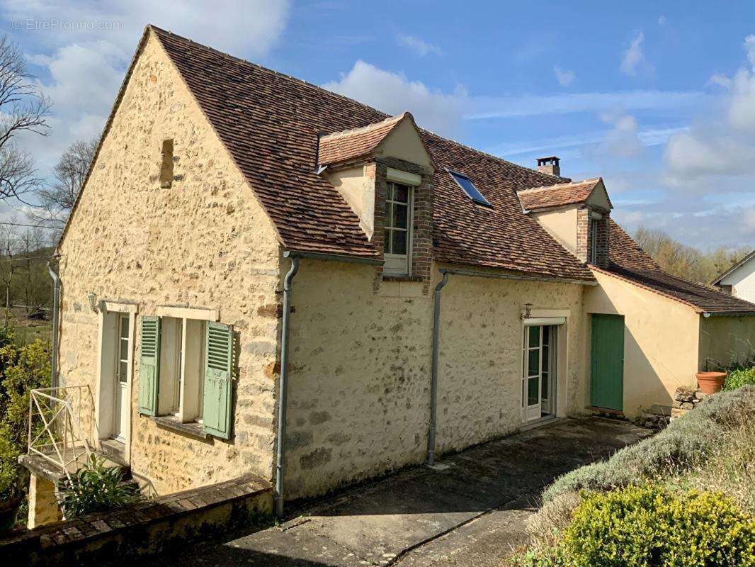 Elégante maison en pierre au coeur de la nature - Vue foret & charme authentiques à Dormelles - photo 5