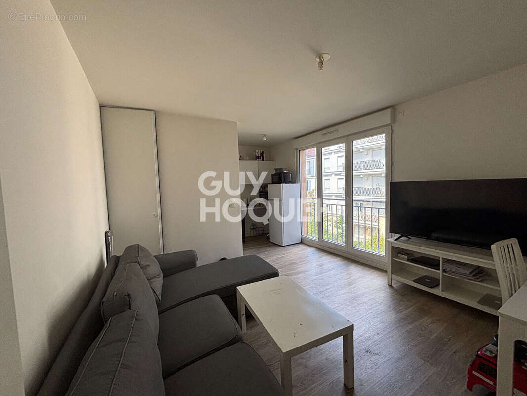 Appartement à LE BLANC-MESNIL