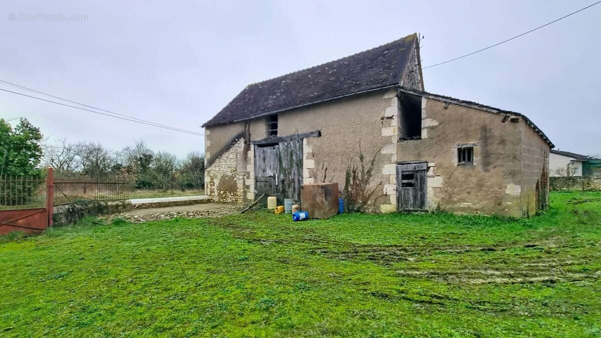 Maison  150 m² + grange. La Bergerie, Vicq-sur-Gartempe - photo 6