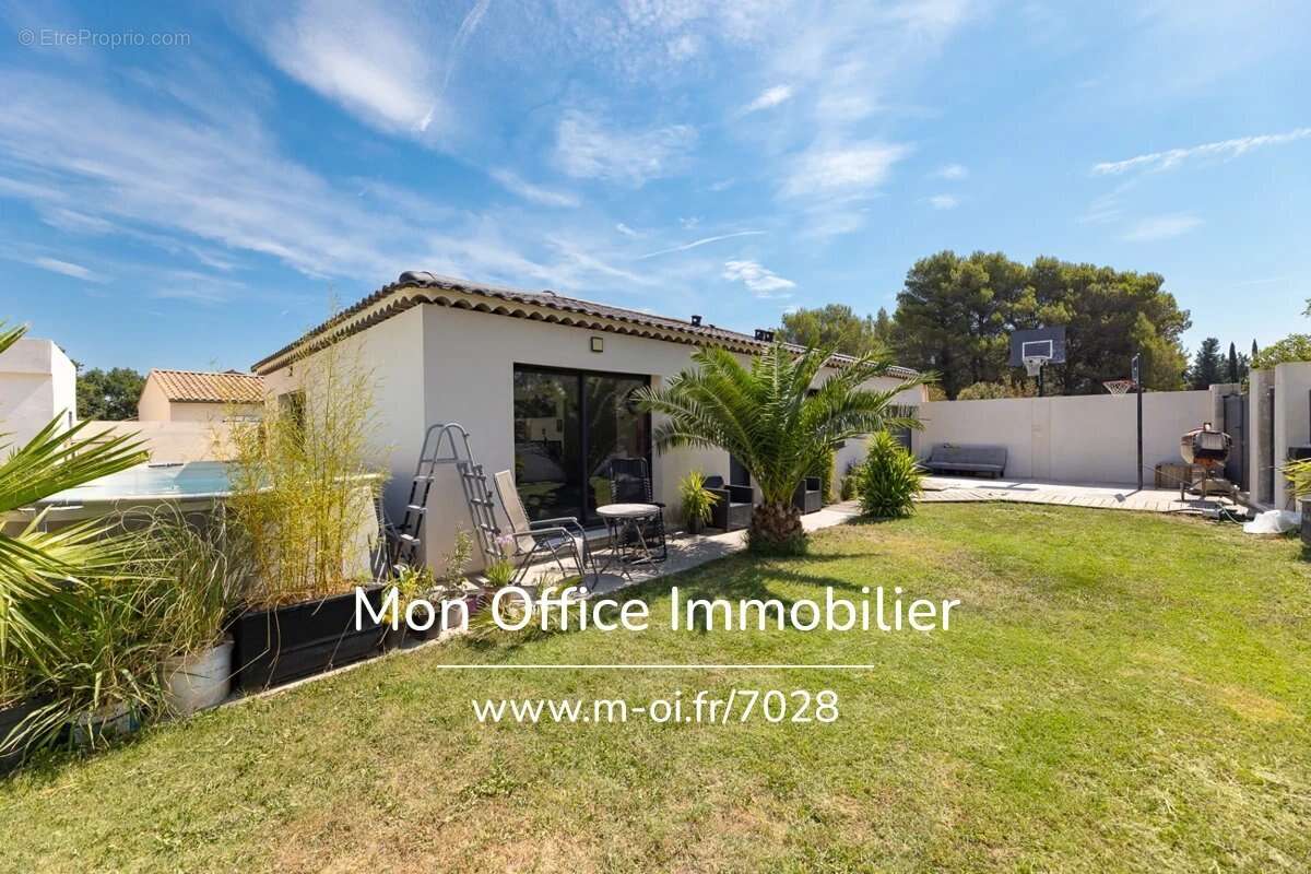 Maison à LAMANON