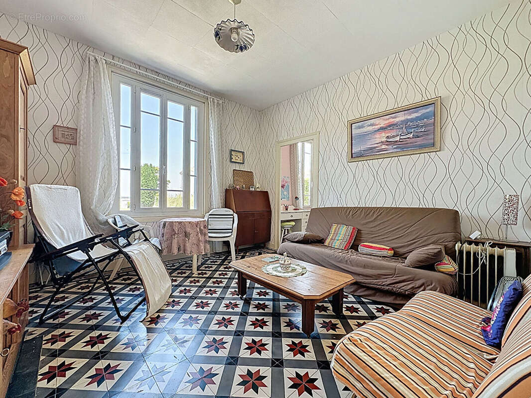 Maison à PORT-DES-BARQUES