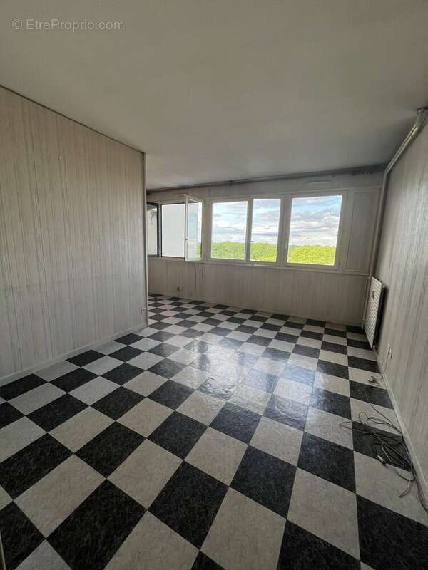 Appartement à RIS-ORANGIS