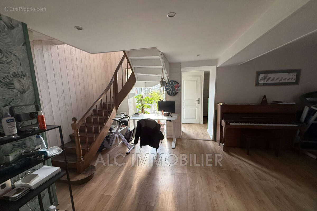 Maison 137 m² à Alencon  - photo 2