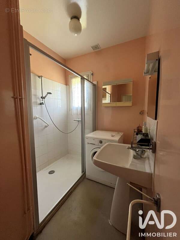 Maison 95 m² à Nieuil  - photo 7