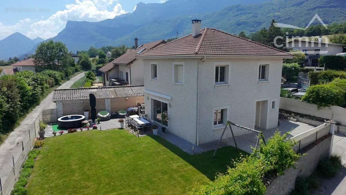 Maison à CLAIX