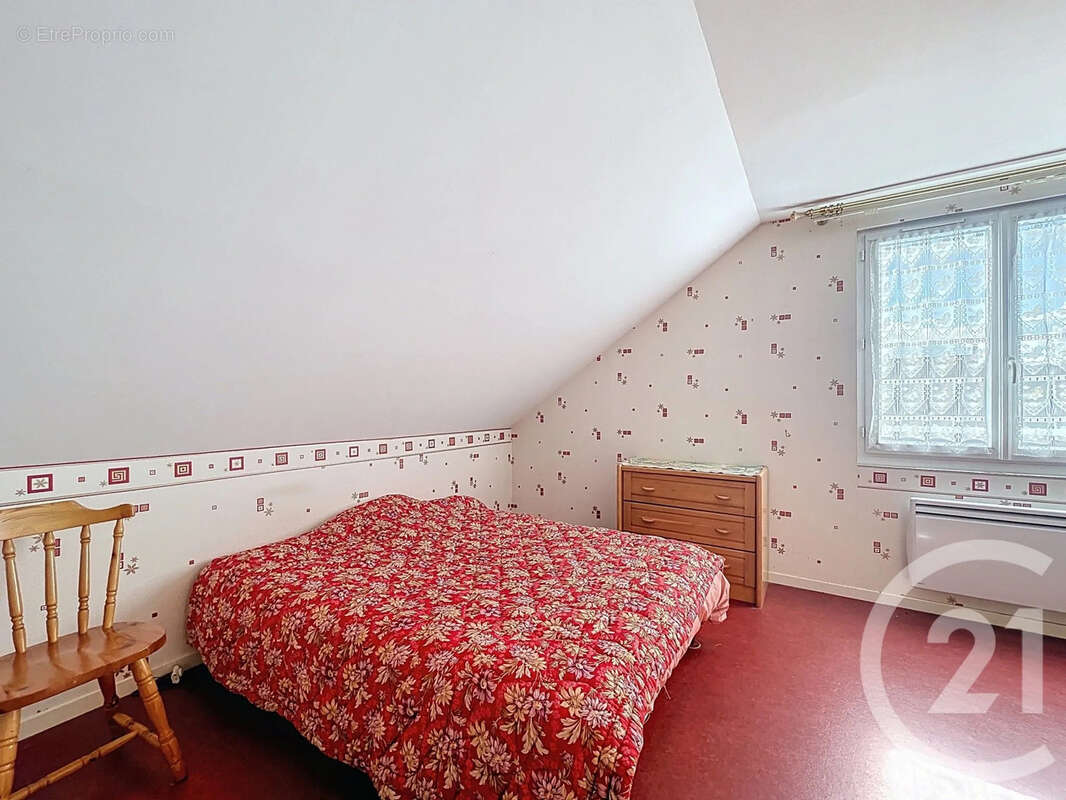 Maison 121 m² à Epinal  - photo 8