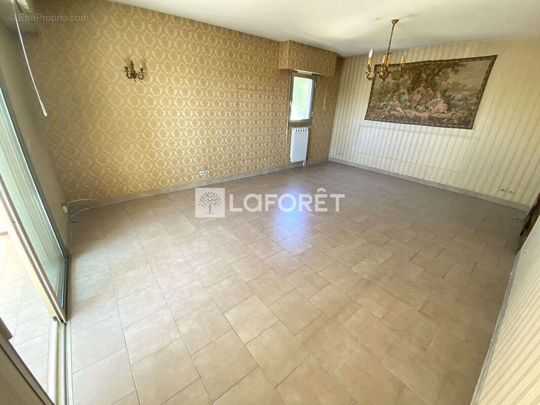 Cannes La Bocca - 3 pièces 65 m² avec Parking et Cave - photo 6