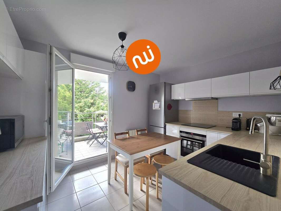 Appartement à TASSIN-LA-DEMI-LUNE