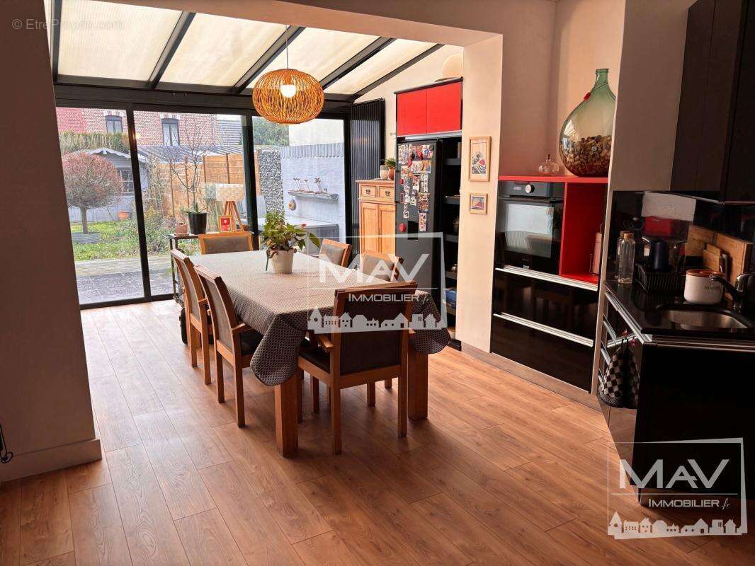 Maison à ENNETIERES-EN-WEPPES