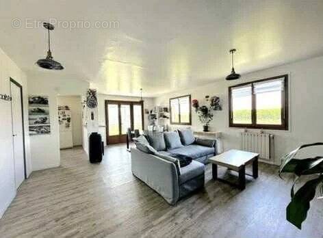 Maison à SAINT-ROMANS