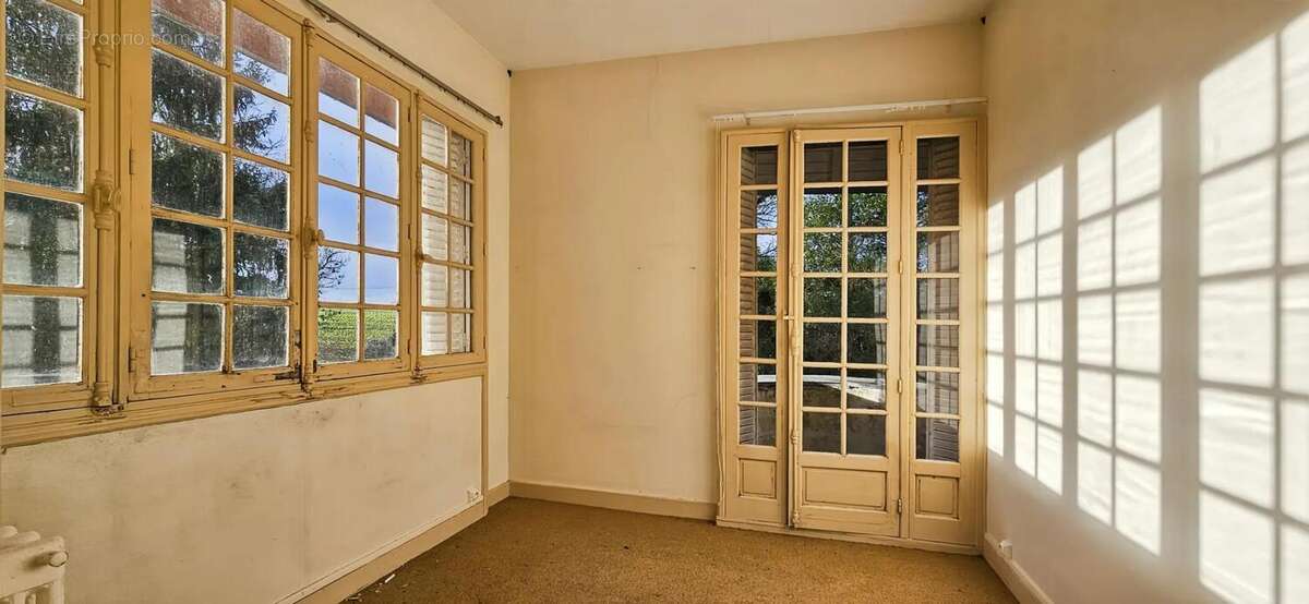 Maison à VAILLY-SUR-AISNE