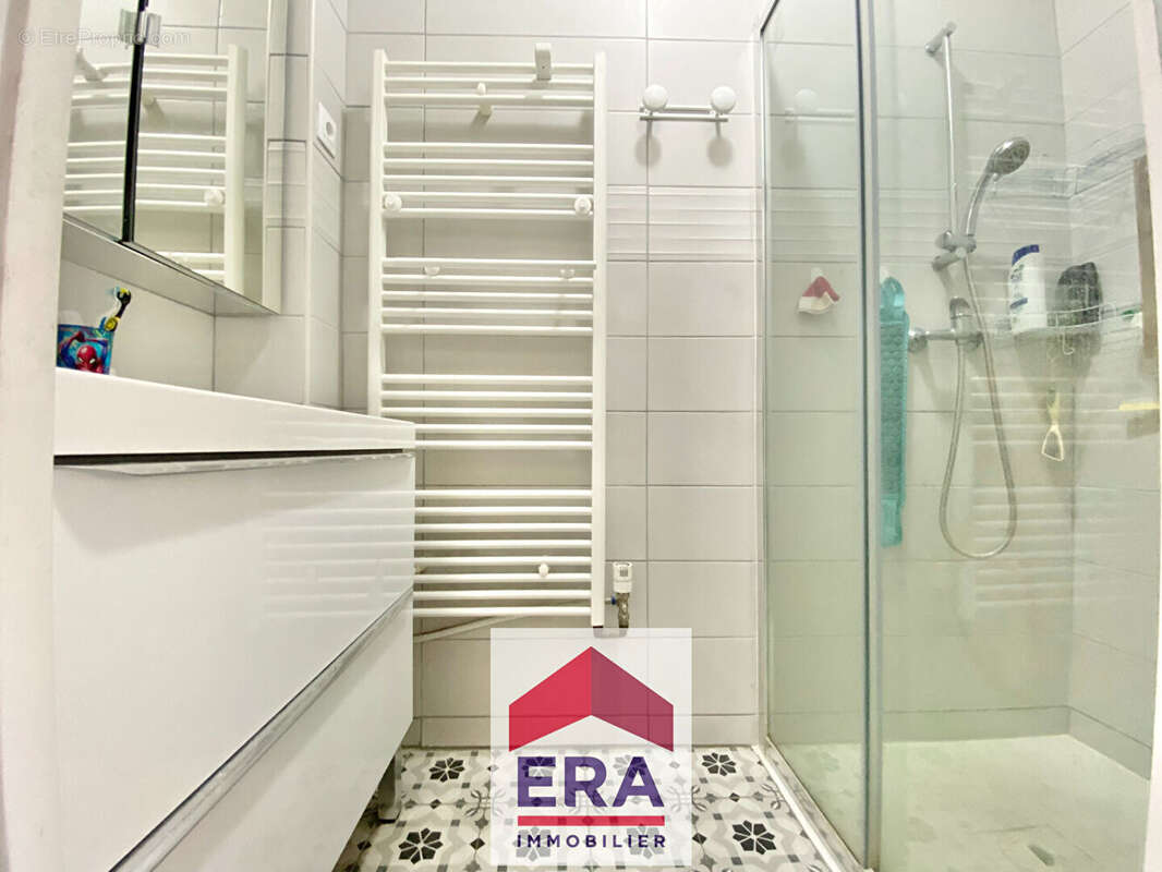 Maison à SARTROUVILLE