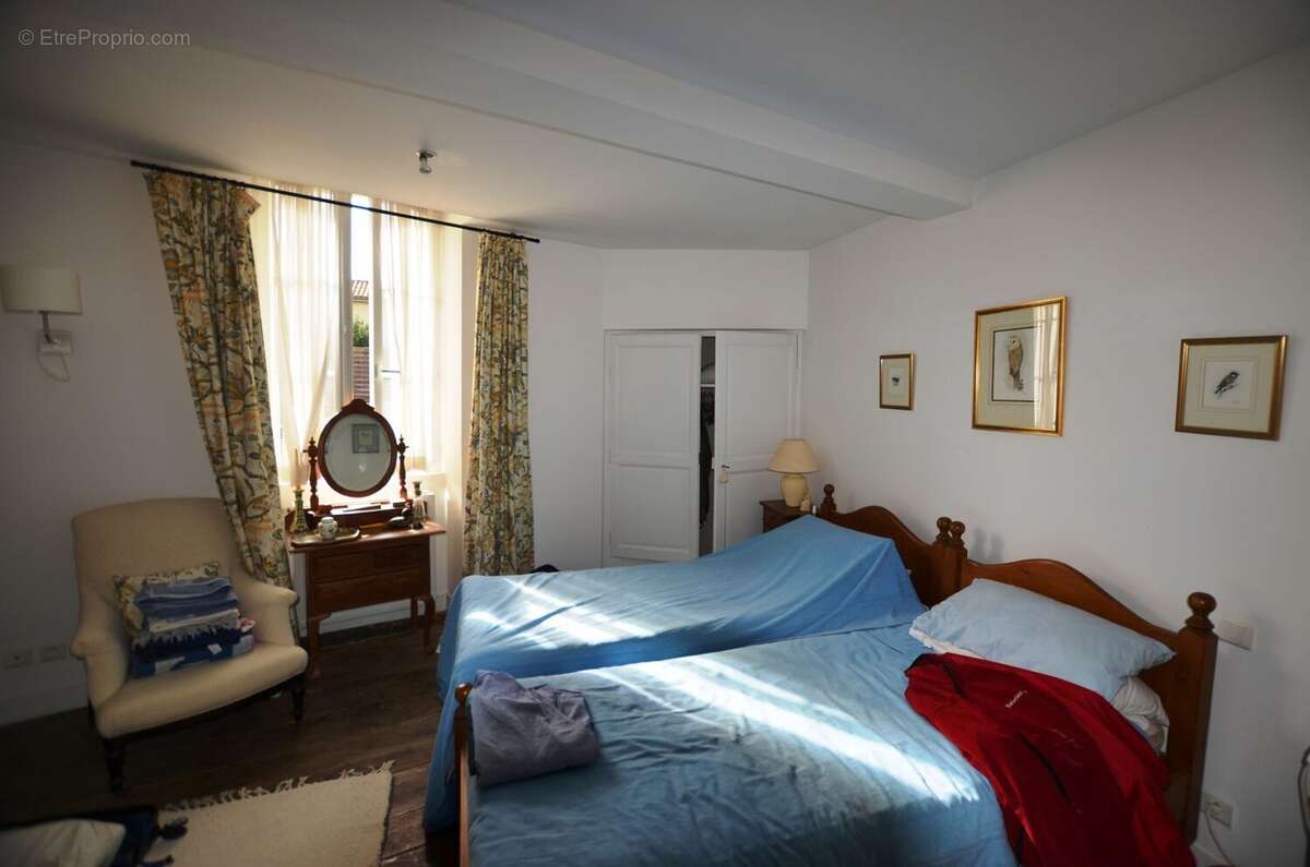 089 - Maison à MONTREAL