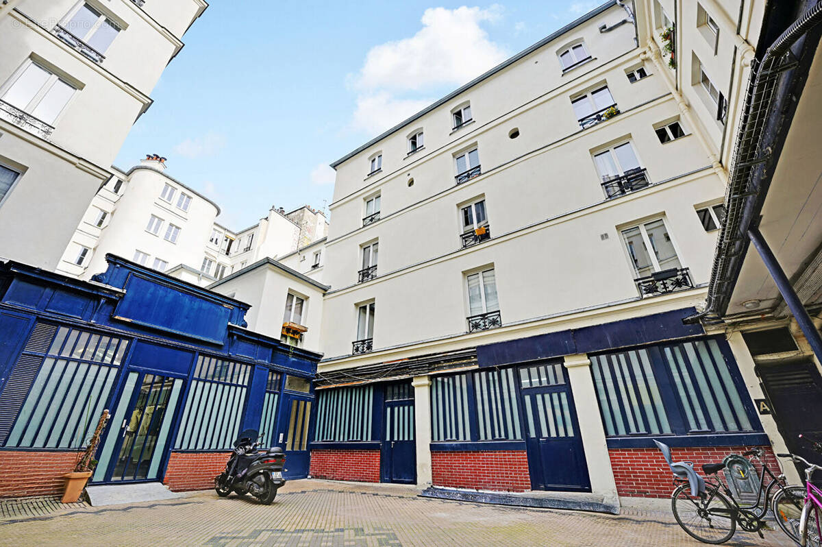 Appartement à PARIS-10E