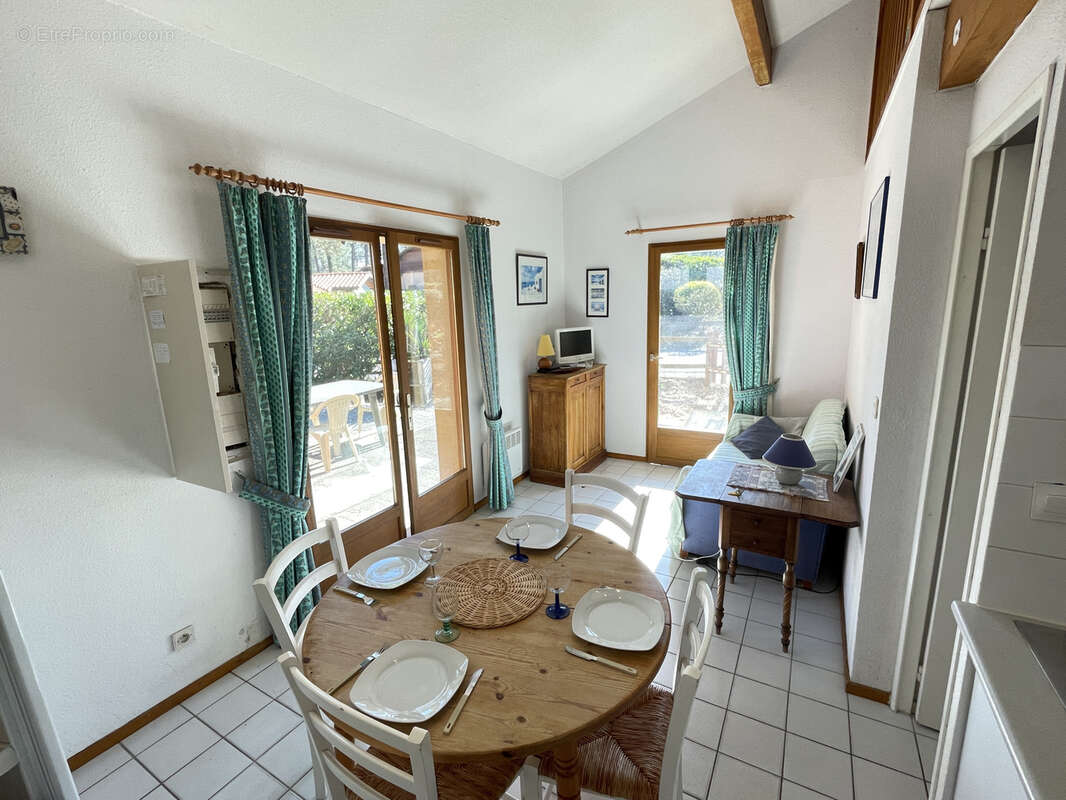 Maison à LACANAU
