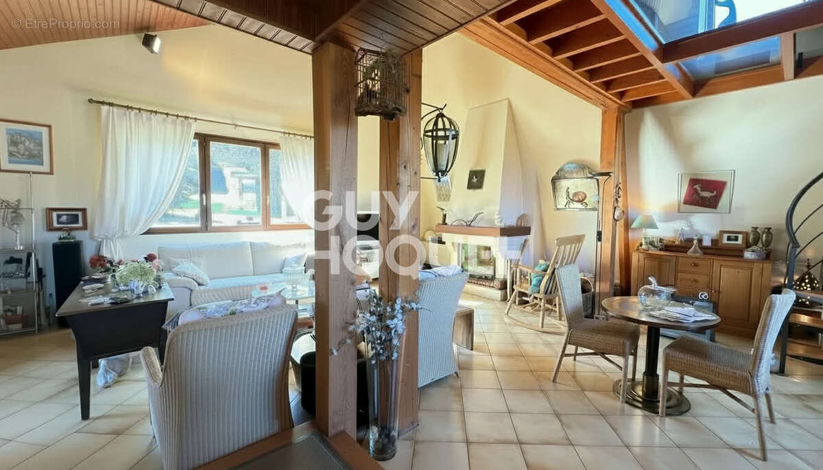 Maison à ANET