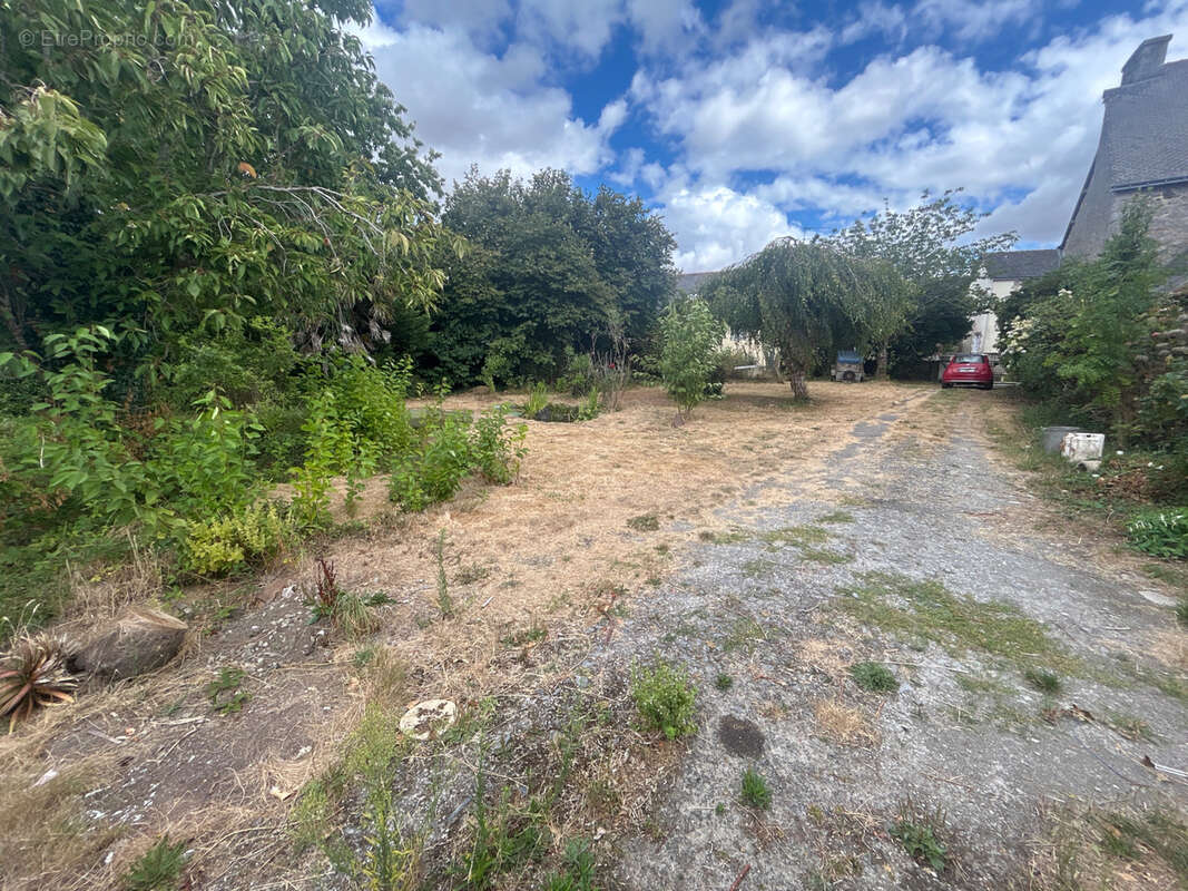 Maison à vendre cœur du bourg de noyal-pontivy ! idéal investisseur - photo 18