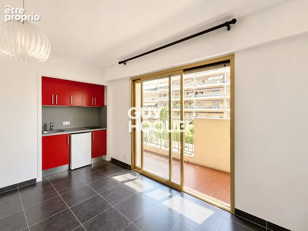Studio avec balcon - Le Cannet limite Cannes, secteur Carnot - photo 4
