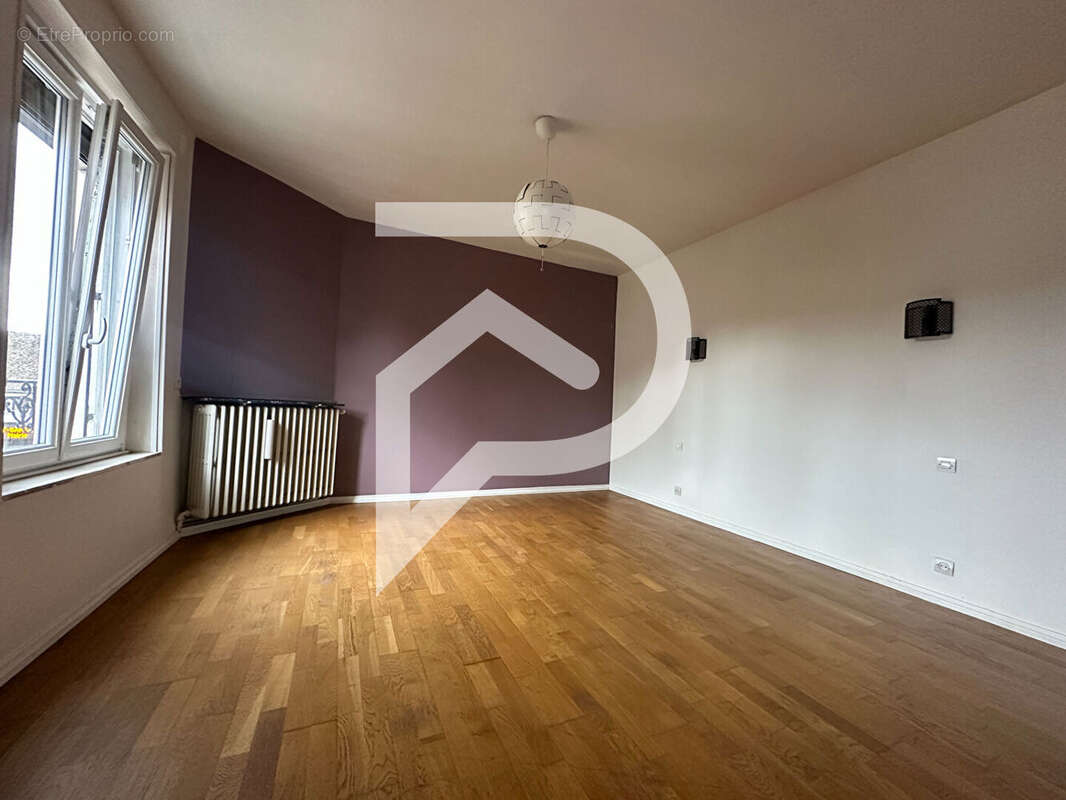 Appartement à GARANCIERES