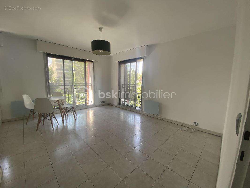 Appartement à NEUILLY-PLAISANCE