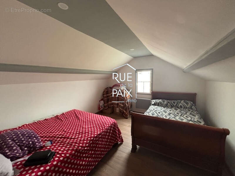 Maison à SAINT-LOUP-LAMAIRE