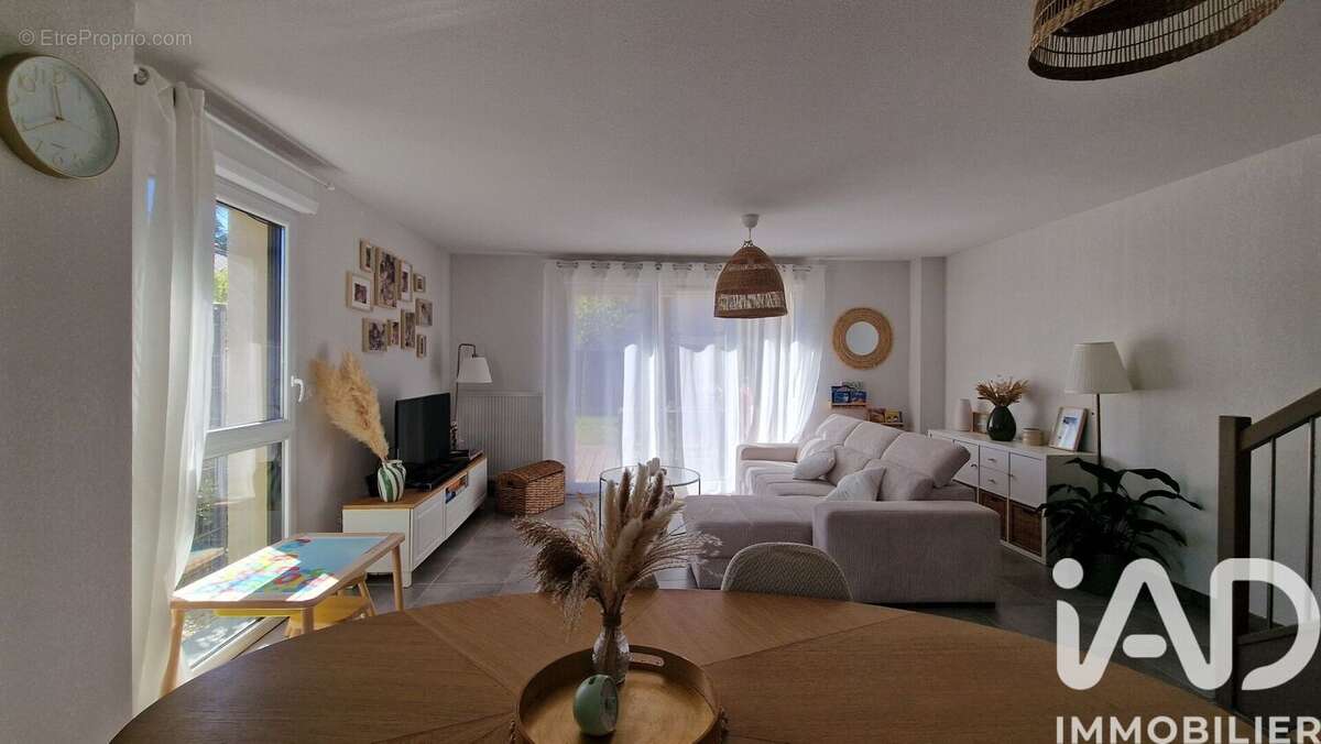 Photo 2 - Maison à PAREMPUYRE