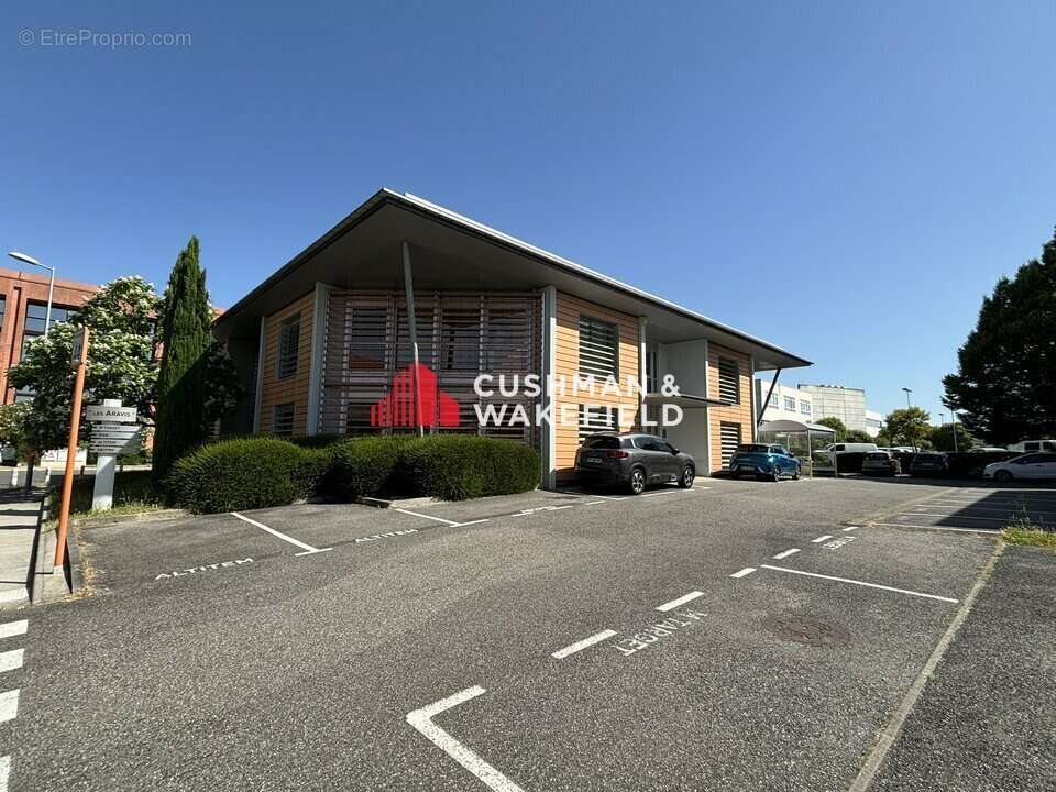 Commerce à LABEGE