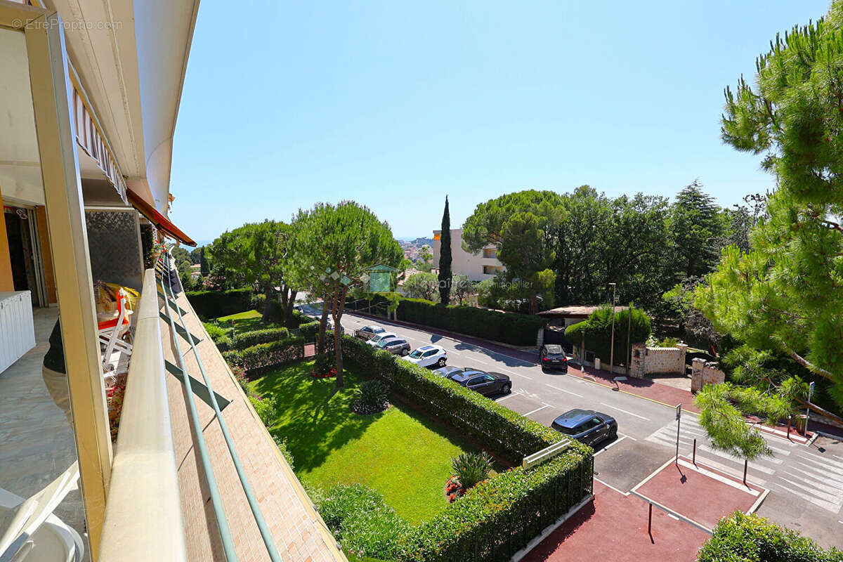 Appartement à LE CANNET