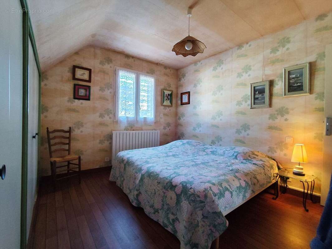 Maison à LE POULIGUEN