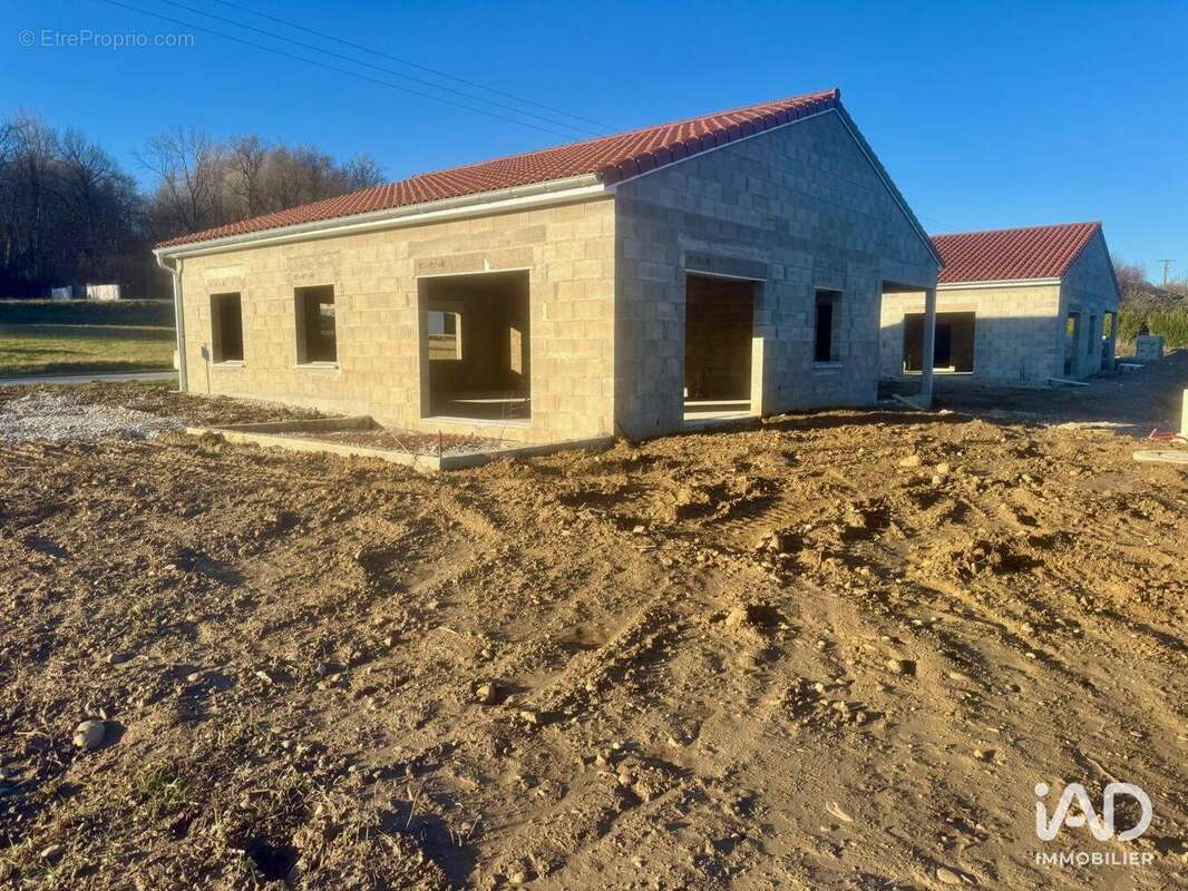 Maison 94 m² à Montchenu  - photo 3