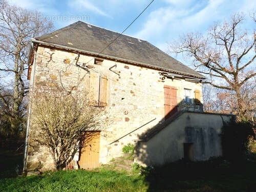 Maison à GOURDON
