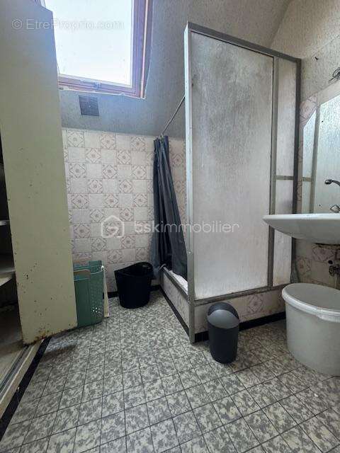 Maison à VILLECONIN