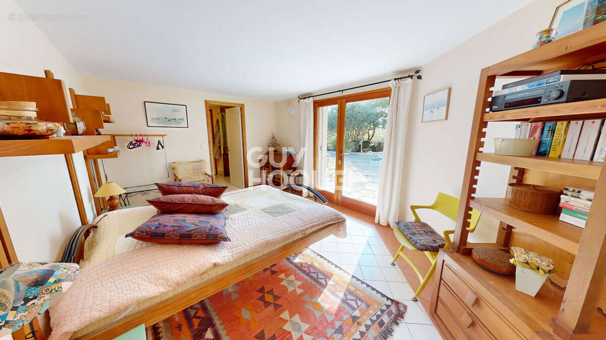 Maison à ETOILE-SUR-RHONE