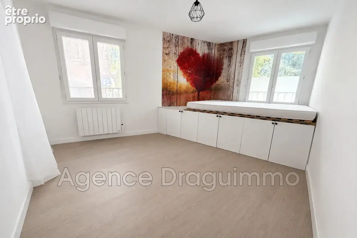 Appartement 4 pièces 77 m² à vendre à Draguignan (83300) - photo 4