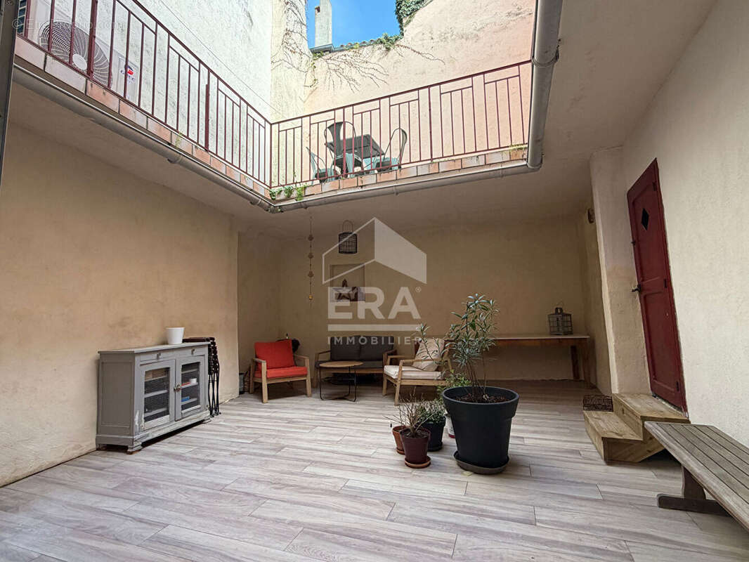 Maison à AZILLE