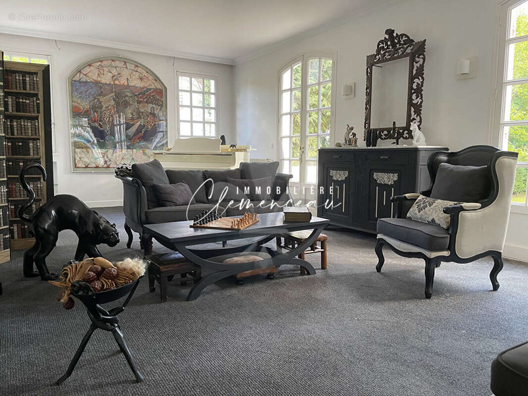 Maison à VERNEUIL-SUR-SEINE