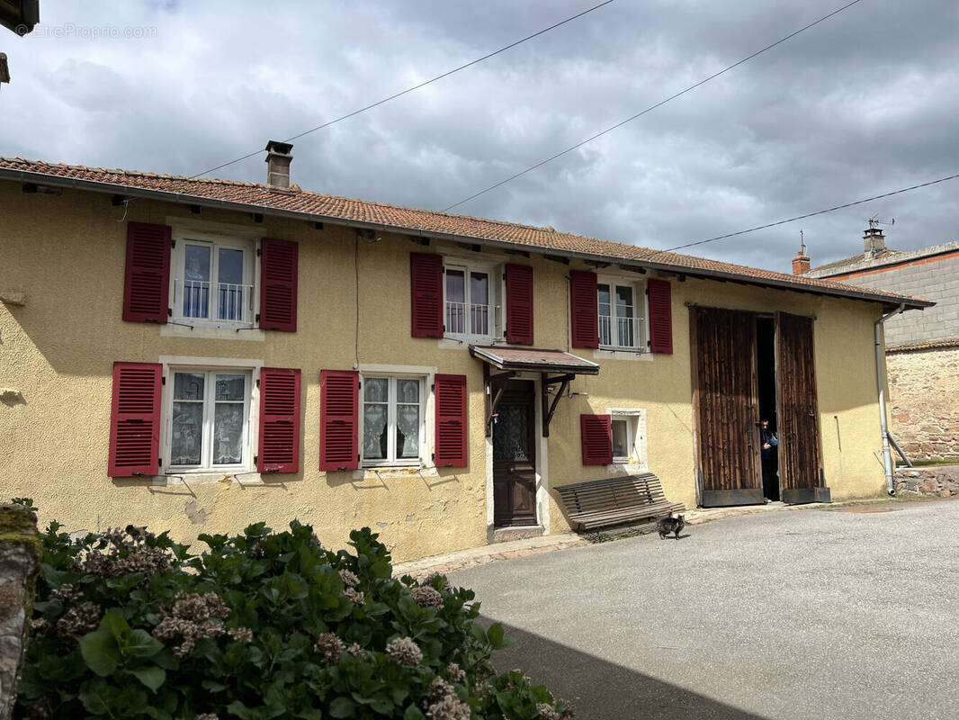 Photo 1 - Maison à COURS-LA-VILLE