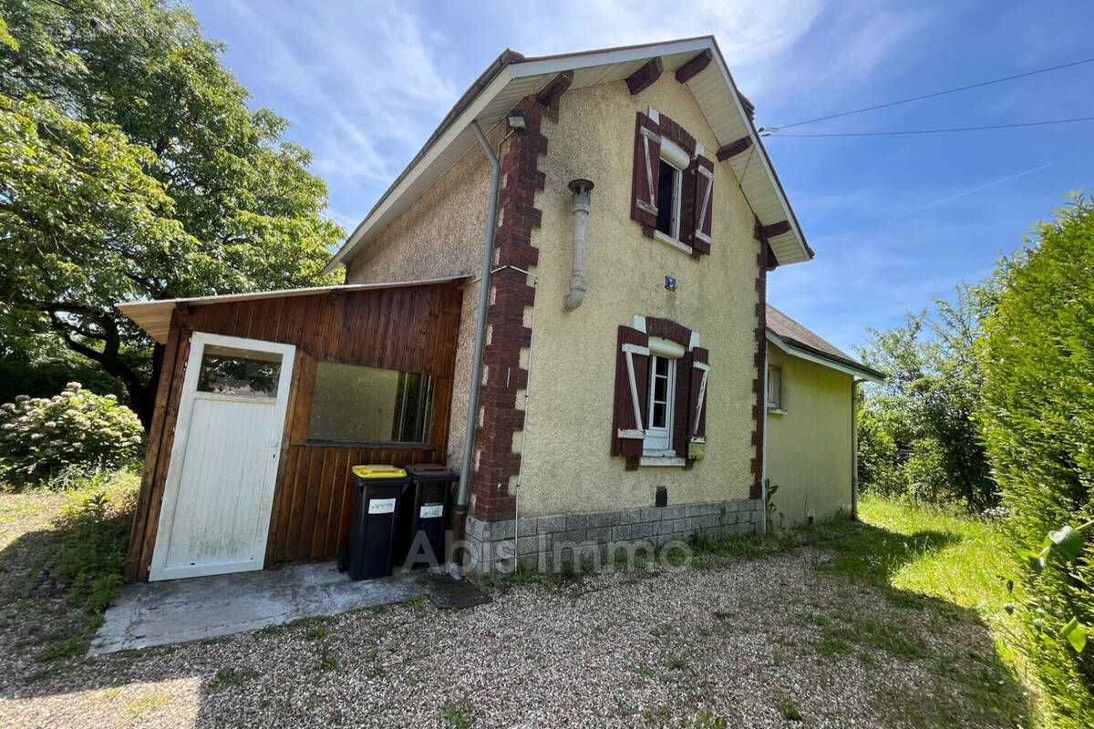 Maison à BEAUVILLIERS