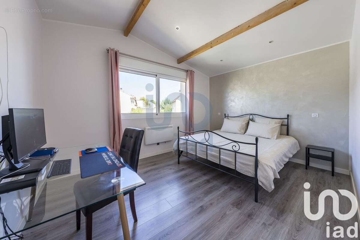 Photo 5 - Maison à THIAIS