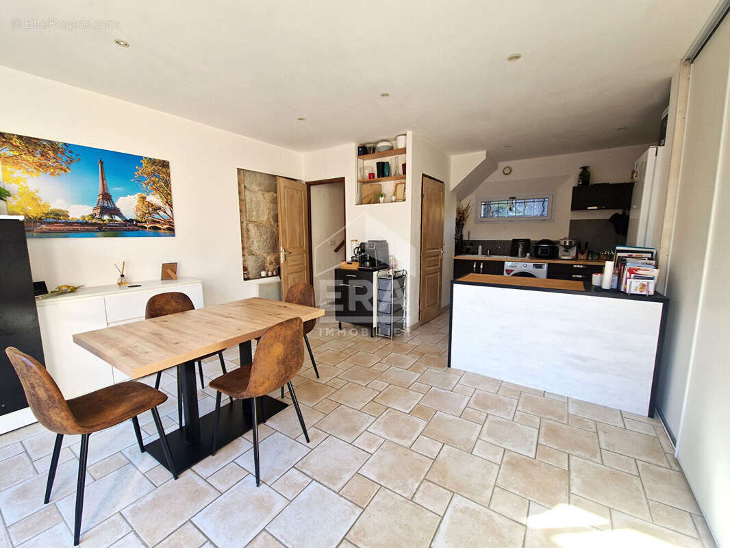 Maison 590m² à Les Bons Enfants - photo 9