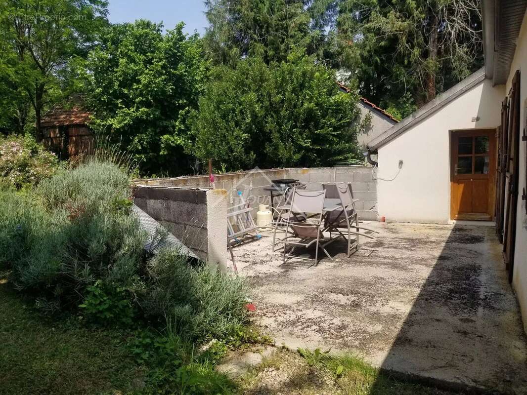 Maison à COSNE-D'ALLIER