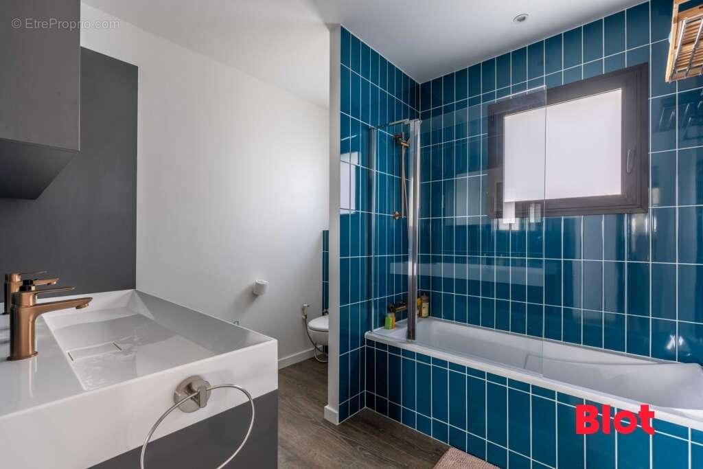 Maison 165 m² à La Meziere  - photo 8