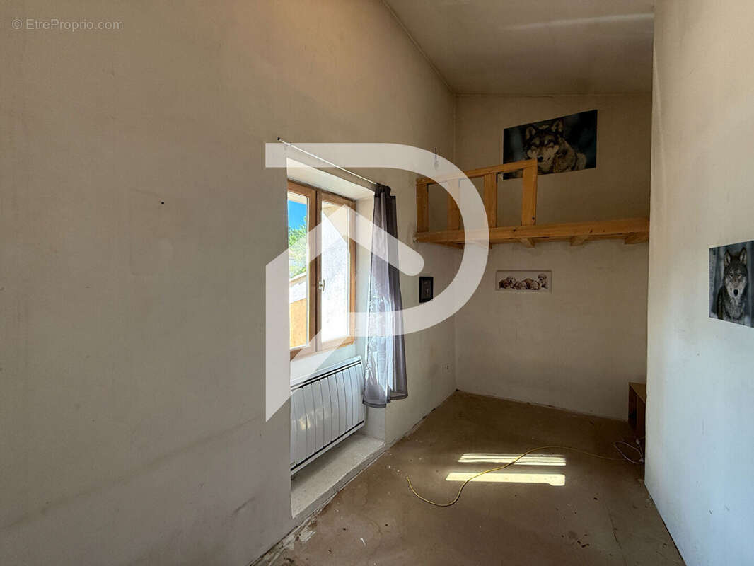 Maison à GINASSERVIS